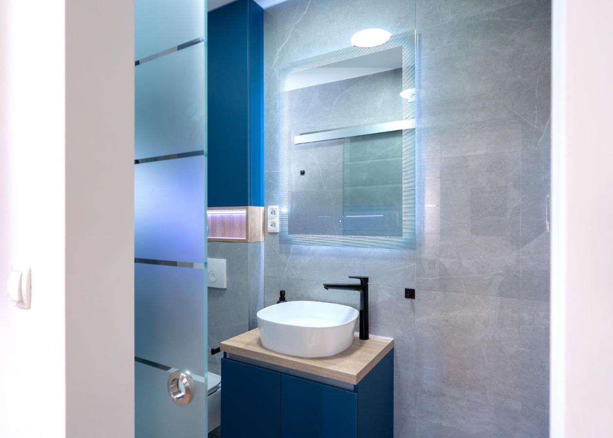 Fingerprint Central Apartment 5 Min From Center & Beach Hvar Town Extérieur photo