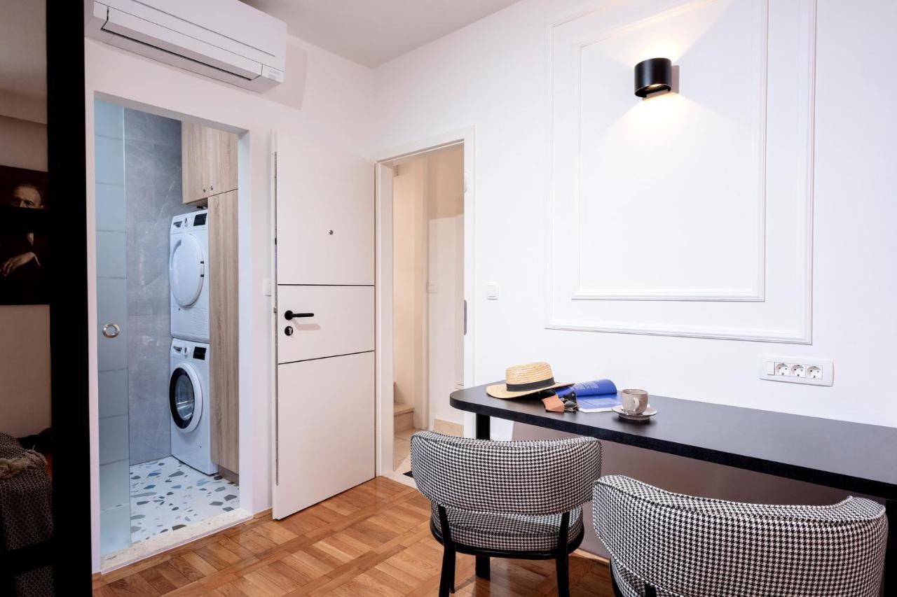 Fingerprint Central Apartment 5 Min From Center & Beach Hvar Town Extérieur photo