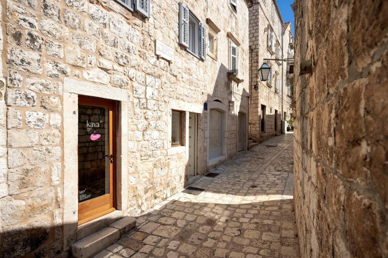 Fingerprint Central Apartment 5 Min From Center & Beach Hvar Town Extérieur photo