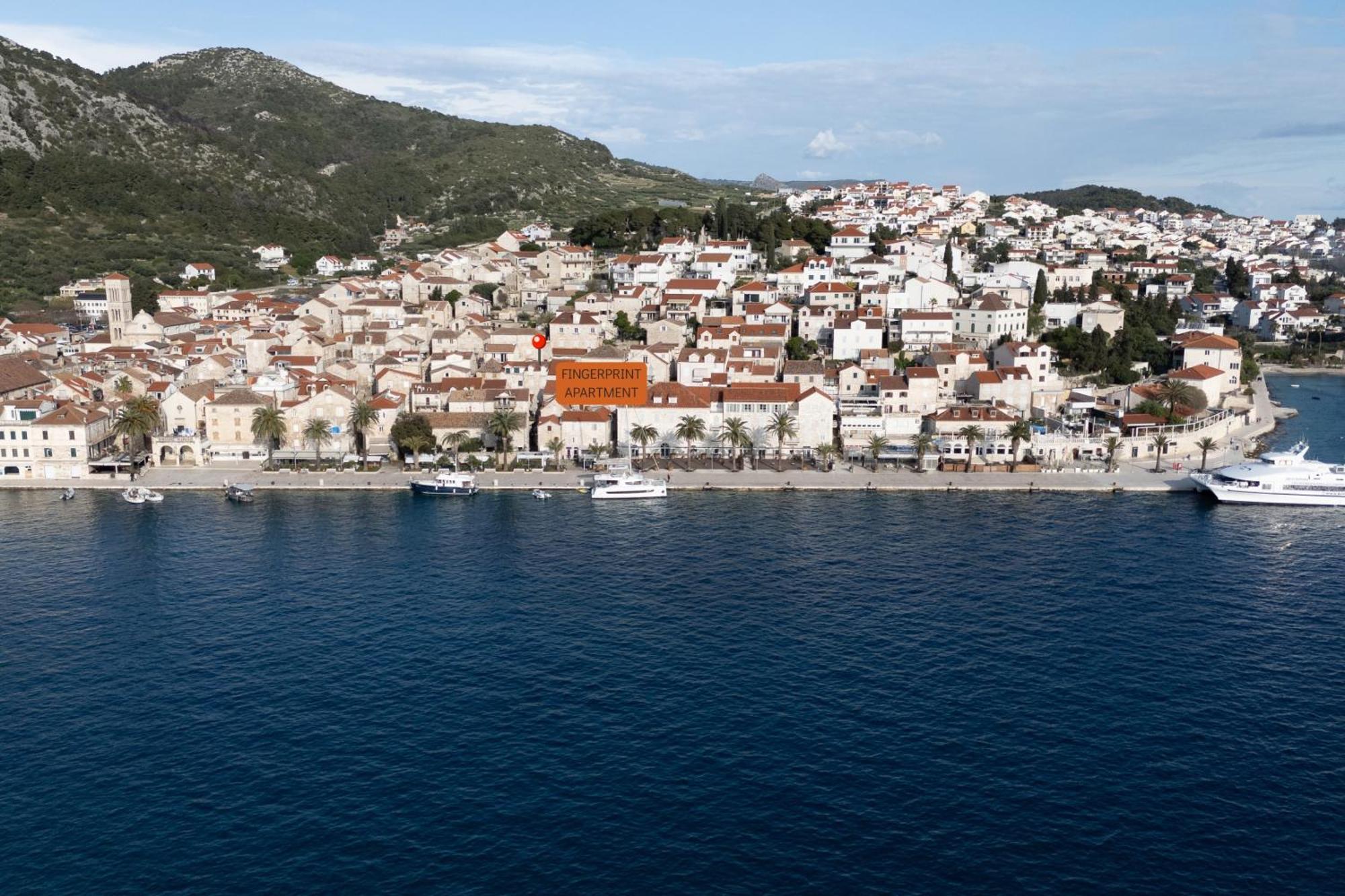 Fingerprint Central Apartment 5 Min From Center & Beach Hvar Town Extérieur photo
