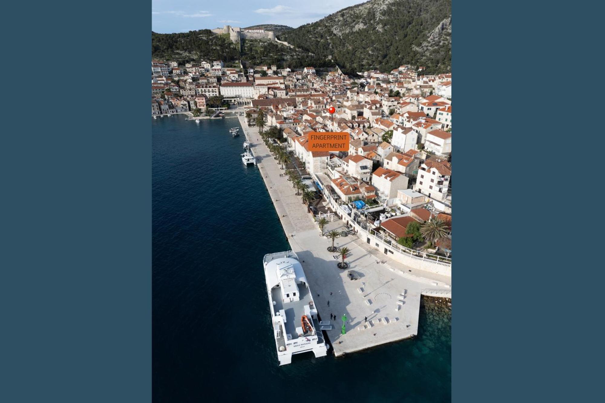Fingerprint Central Apartment 5 Min From Center & Beach Hvar Town Extérieur photo